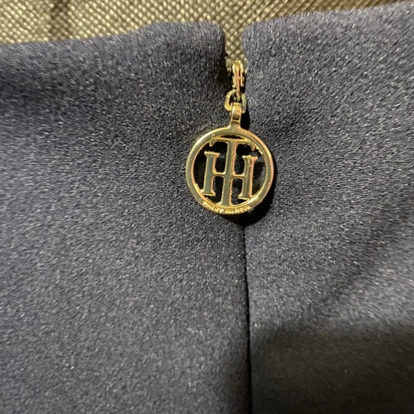 Black & Navy Sleevless Dress - Picture 2 of 4